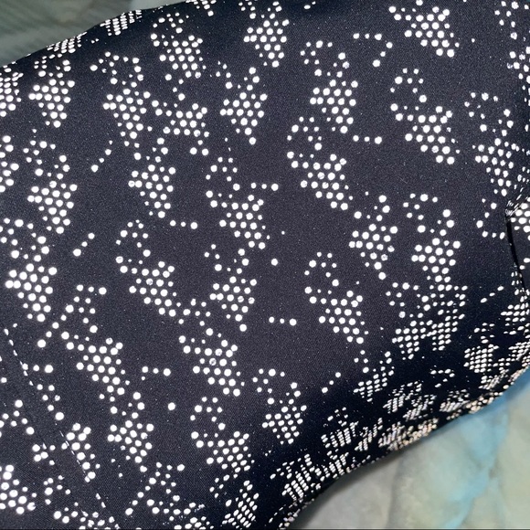 ETHIKA Subzero Reflective Set - Picture 6 of 6